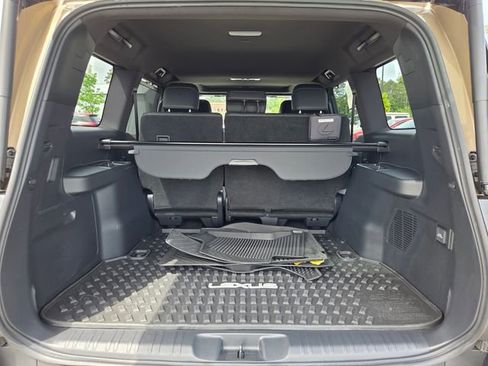 Used 2024 Lexus GX 550 AWD/4WD image 17