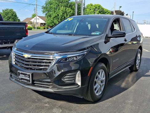 Used 2024 Chevrolet Equinox LT w/ LPO, Floor Liner Package AWD/4WD image 3