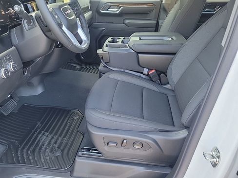 New 2026 GMC Sierra 1500 Elevation image 10