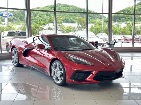 Used 2021 Chevrolet Corvette Stingray Preferred Cpe w/ Battery Protection Package RWD image 1