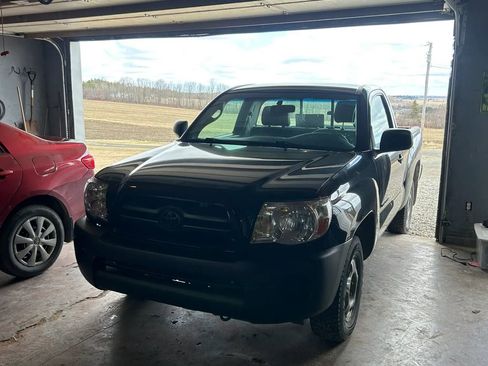 Used 2010 Toyota Tacoma 2WD Regular Cab image 1