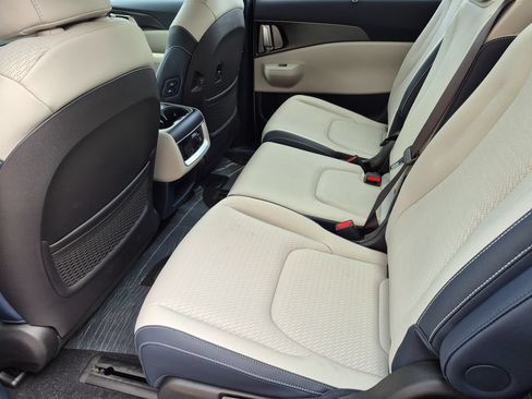 New 2026 Kia Carnival SX Prestige FWD image 12