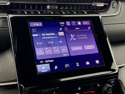 New 2025 Jeep Grand Cherokee L Altitude image 14