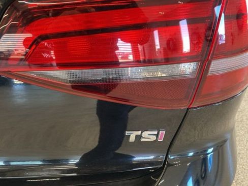Used 2018 Volkswagen Jetta SE FWD image 7