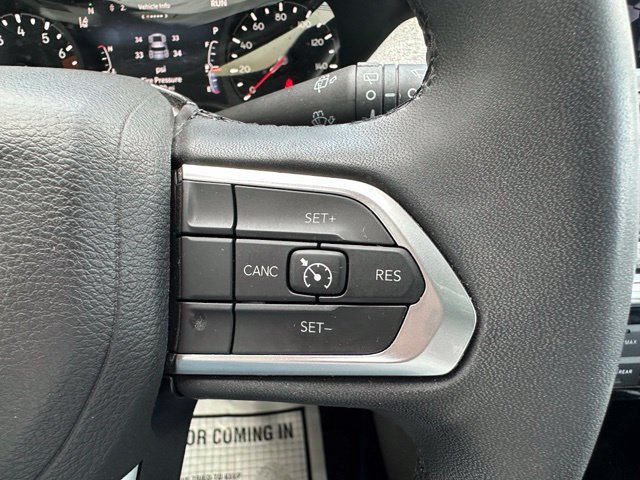 Used 2023 Jeep Compass Latitude w/ Convenience Group AWD/4WD image 17