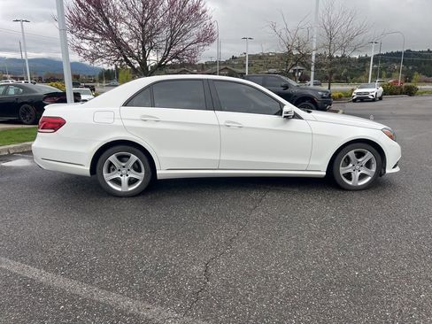 Used 2015 Mercedes-Benz E 350 4MATIC Sedan image 10