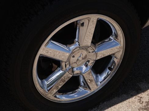 Used 2013 Chevrolet Tahoe LTZ AWD/4WD image 42