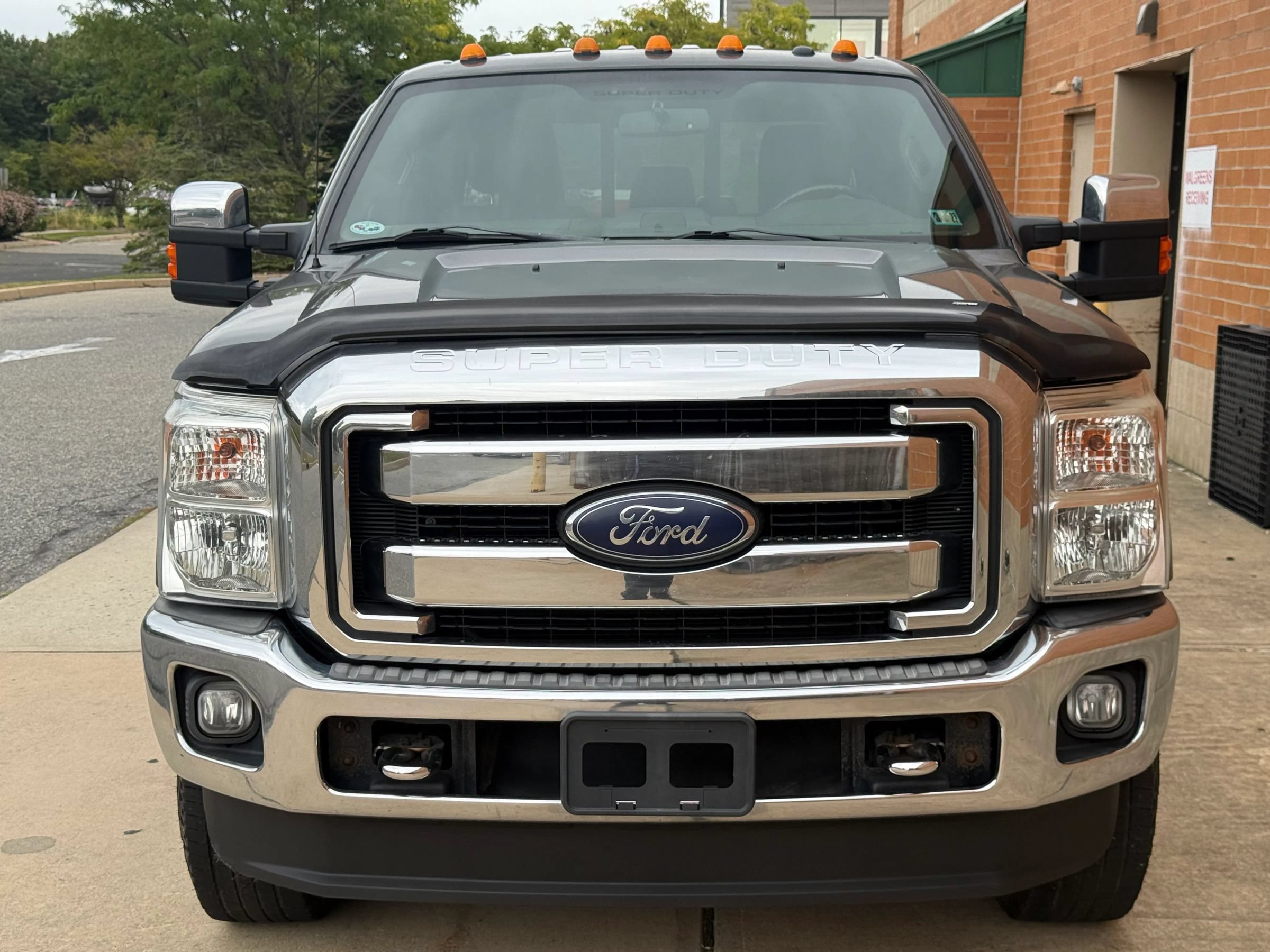 Used 2015 Ford F250 Lariat w/ Chrome Package AWD/4WD image 2