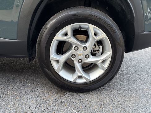 Used 2025 Chevrolet Trax LS w/ LS Convenience Package image 20