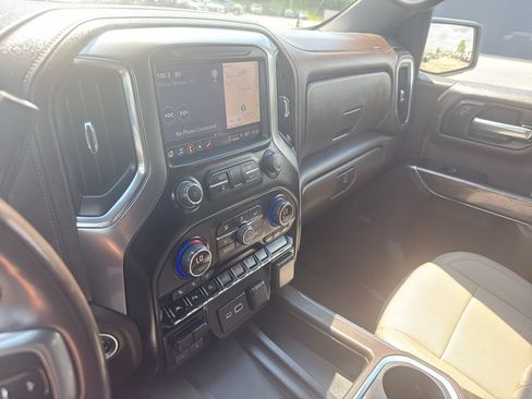 Used 2022 Chevrolet Silverado 1500 LTZ AWD/4WD image 22