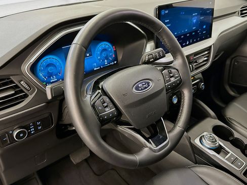 Used 2025 Ford Escape Platinum AWD/4WD image 18