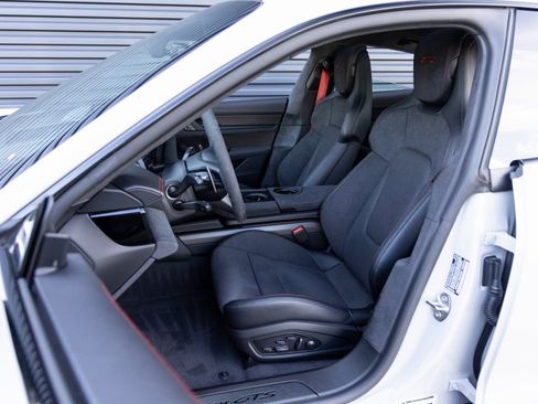 Used 2025 Porsche Taycan GTS image 5