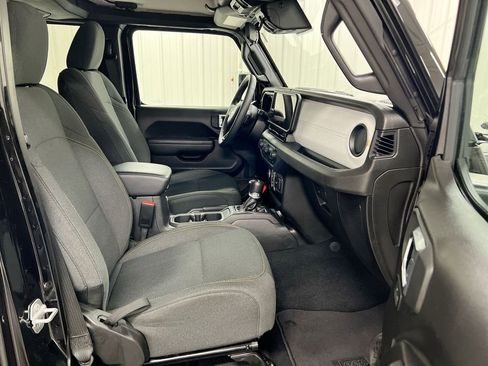 Used 2024 Jeep Wrangler Sport S image 21
