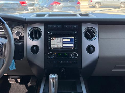 Used 2013 Ford Expedition EL Limited image 21