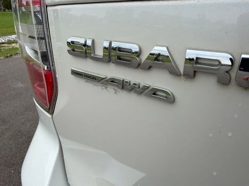 Used 2015 Subaru Forester 2.5i Premium w/ All-Weather Package AWD/4WD image 10