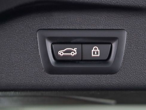 Used 2022 BMW X7 xDrive40i image 32