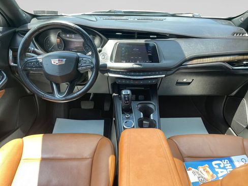 Used 2019 Cadillac XT4 Premium Luxury w/ Technology Package AWD/4WD image 20