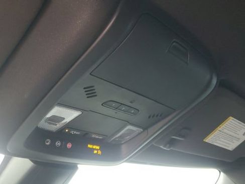 Used 2021 Chevrolet Blazer RS AWD/4WD image 18
