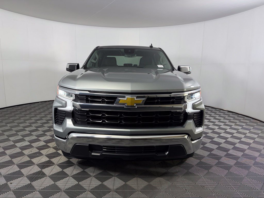 Used 2025 Chevrolet Silverado 1500 LT RWD image 3