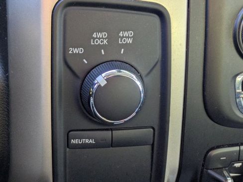Used 2015 RAM 2500 SLT w/ Luxury Group AWD/4WD image 10