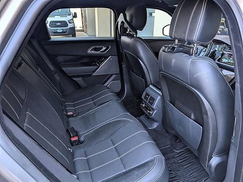 Used 2019 Land Rover Range Rover Velar R-Dynamic SE image 29