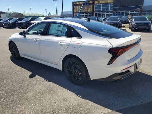 New 2026 Kia K5 GT-Line image 3