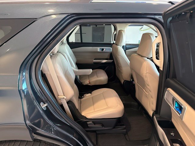 Used 2022 Ford Explorer Limited w/ Equipment Group 301A AWD/4WD image 20