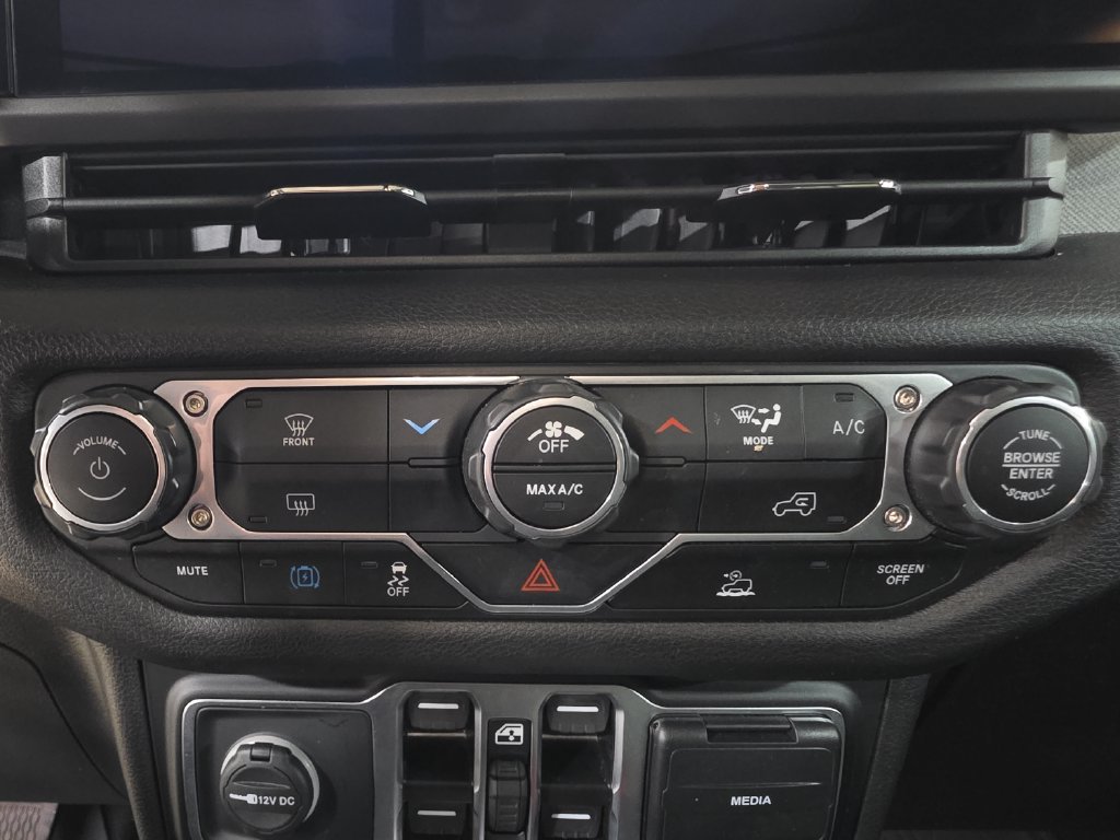 Certified 2025 Jeep Wrangler Unlimited Sport S 4xe AWD/4WD image 23