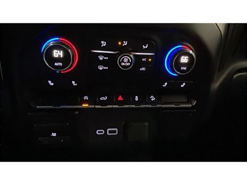 Used 2020 Chevrolet Silverado 1500 RST AWD/4WD image 14