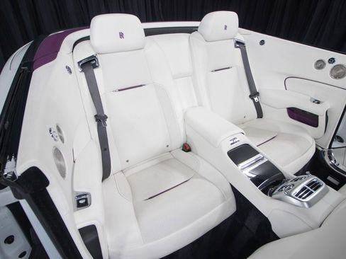 Used 2017 Rolls-Royce Dawn image 56