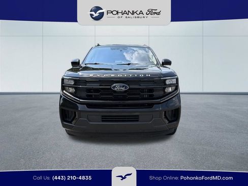 Used 2025 Ford Expedition Max Active RWD image 3