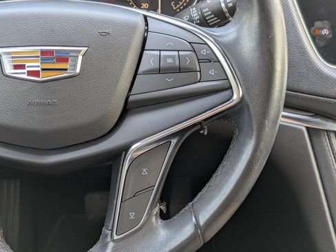 Used 2022 Cadillac XT5 Luxury FWD image 25