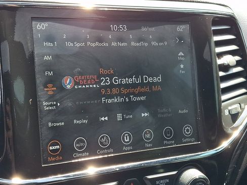 Used 2021 Jeep Grand Cherokee Laredo X AWD/4WD image 19
