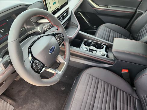 New 2026 Ford Explorer ST-Line w/ ST-Line Street Pack RWD image 9