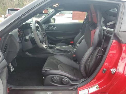 Certified 2024 Nissan Z NISMO w/ Floor Mat Package image 10