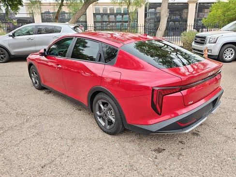 Used 2025 Kia K4 FWD image 21
