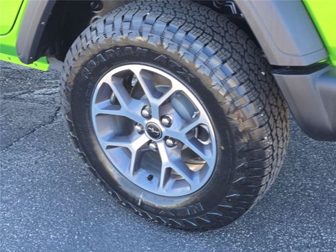 Used 2025 Jeep Wrangler Unlimited Sport AWD/4WD image 22