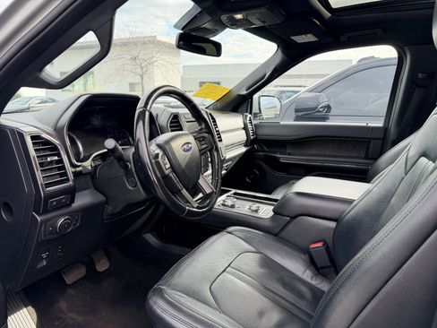 Used 2020 Ford Expedition Max Limited image 3