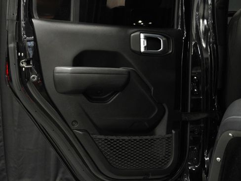 Used 2022 Jeep Wrangler Unlimited Sport AWD/4WD image 13