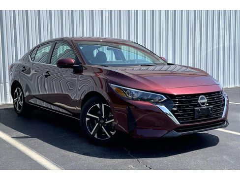 Used 2025 Nissan Sentra SV FWD image 30