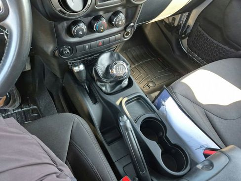 Used 2016 Jeep Wrangler Unlimited Sport w/ Quick Order Package 23S AWD/4WD image 20