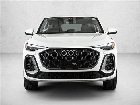 Certified 2025 Audi Q5 Premium w/ Convenience Package AWD/4WD image 2