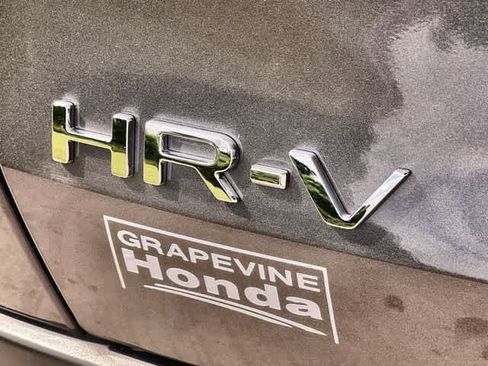 Used 2024 Honda HR-V LX image 8