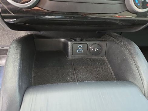 Used 2022 Ford Escape S image 32