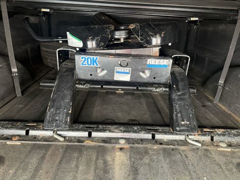 Used 2013 RAM 3500 ST w/ SXT Appearance Group image 22