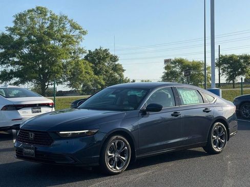 New 2026 Honda Accord EX-L image 9