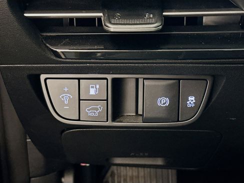 Used 2023 Kia EV6 Wind image 17