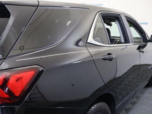 Used 2024 Chevrolet Equinox LT w/ LPO, Floor Liner Package FWD image 42