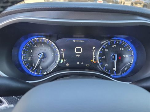 New 2026 Chrysler Pacifica Select image 21