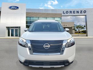 Used 2025 Nissan Pathfinder SL video 2